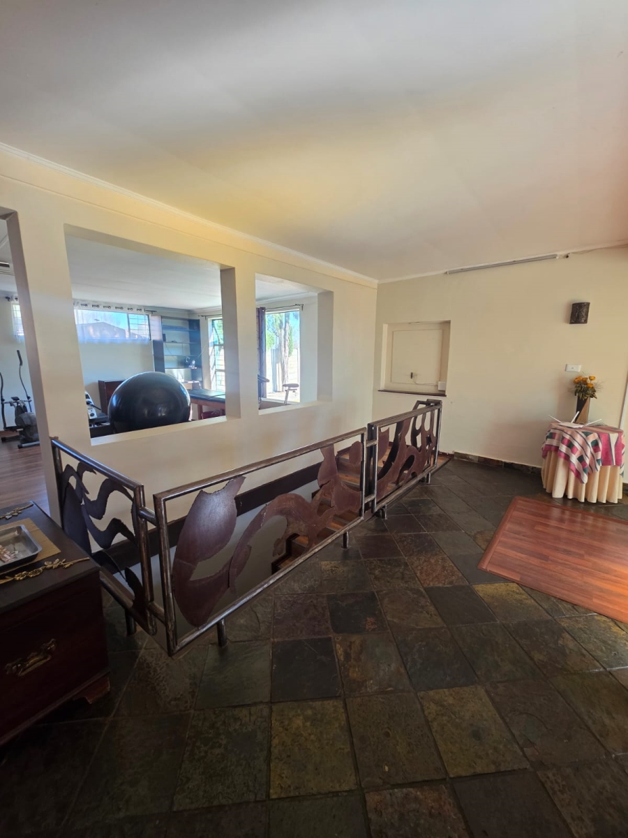 4 Bedroom Property for Sale in Lindequesdrif North West